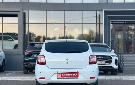 Renault Sandero II рестайлинг, 2015 год, 670 000 рублей, 4 фотография