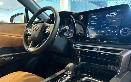 Lexus RX IV рестайлинг, 2025 год, 7 800 000 рублей, 26 фотография