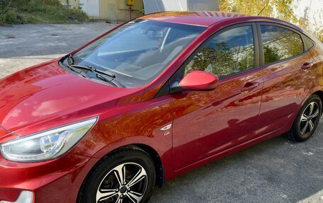 Hyundai Solaris II рестайлинг, 2013 год, 920 000 рублей, 3 фотография