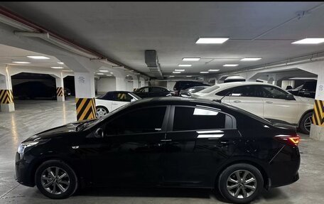 KIA Rio IV, 2020 год, 1 620 000 рублей, 4 фотография