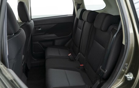 Mitsubishi Outlander III рестайлинг 3, 2019 год, 2 199 050 рублей, 9 фотография