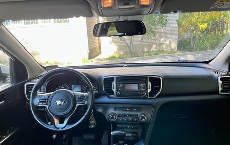 KIA Sportage IV рестайлинг, 2017 год, 2 200 000 рублей, 10 фотография