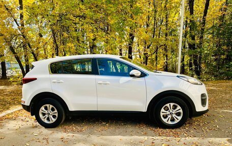 KIA Sportage IV рестайлинг, 2017 год, 2 200 000 рублей, 14 фотография