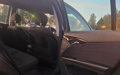 Mercedes-Benz E-Класс, 2005 год, 675 000 рублей, 10 фотография