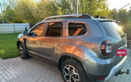 Renault Duster, 2022 год, 1 850 000 рублей, 2 фотография