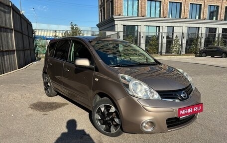 Nissan Note II рестайлинг, 2013 год, 850 000 рублей, 2 фотография