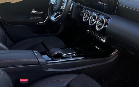 Mercedes-Benz CLA, 2020 год, 3 299 000 рублей, 5 фотография