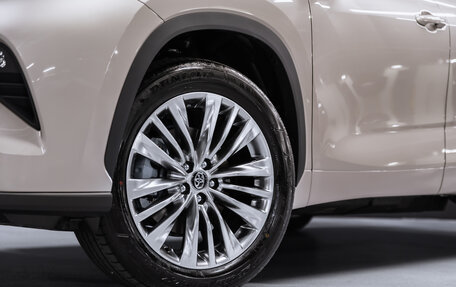 Toyota Highlander, 2025 год, 6 100 000 рублей, 11 фотография