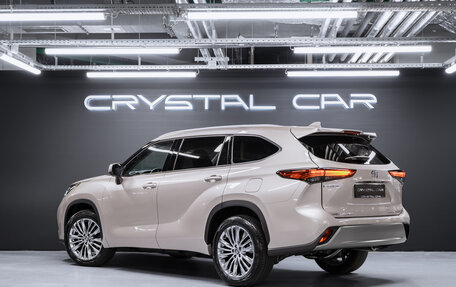 Toyota Highlander, 2025 год, 6 100 000 рублей, 5 фотография