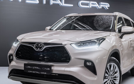 Toyota Highlander, 2025 год, 6 100 000 рублей, 9 фотография