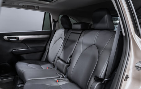 Toyota Highlander, 2025 год, 6 100 000 рублей, 24 фотография