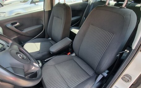 Volkswagen Polo VI (EU Market), 2013 год, 850 000 рублей, 8 фотография