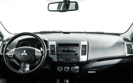 Mitsubishi Outlander III рестайлинг 3, 2012 год, 1 149 700 рублей, 13 фотография