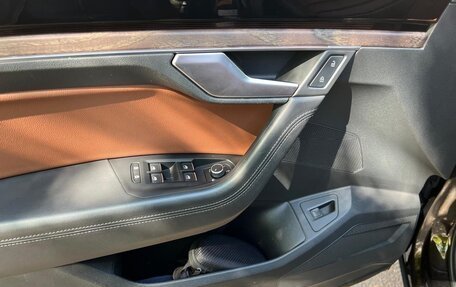Volkswagen Touareg III, 2018 год, 4 300 000 рублей, 6 фотография