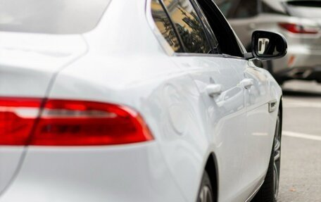 Jaguar XE I рестайлинг, 2016 год, 1 850 000 рублей, 7 фотография