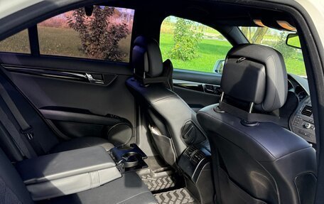 Mercedes-Benz C-Класс, 2010 год, 1 350 000 рублей, 10 фотография