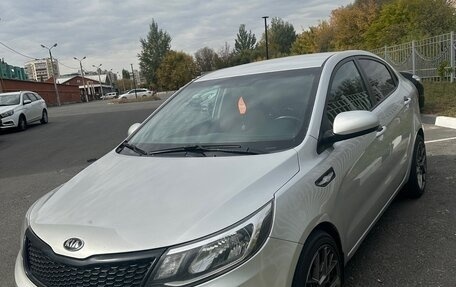KIA Rio III рестайлинг, 2015 год, 1 350 000 рублей, 5 фотография