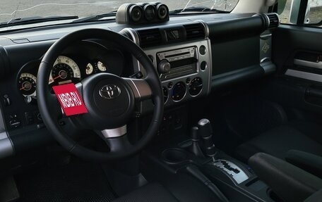 Toyota FJ Cruiser, 2008 год, 2 600 000 рублей, 11 фотография