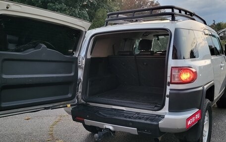 Toyota FJ Cruiser, 2008 год, 2 600 000 рублей, 25 фотография