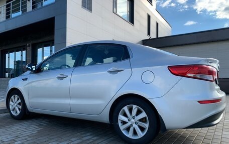 KIA Rio III рестайлинг, 2016 год, 1 050 000 рублей, 2 фотография