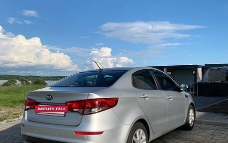 KIA Rio III рестайлинг, 2016 год, 1 050 000 рублей, 13 фотография