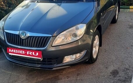 Skoda Fabia II, 2010 год, 615 000 рублей, 2 фотография