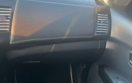 Mitsubishi Outlander III рестайлинг 3, 2008 год, 1 090 000 рублей, 13 фотография