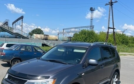 Mitsubishi Outlander III рестайлинг 3, 2008 год, 1 090 000 рублей, 8 фотография