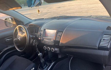 Mitsubishi Outlander III рестайлинг 3, 2008 год, 1 090 000 рублей, 18 фотография