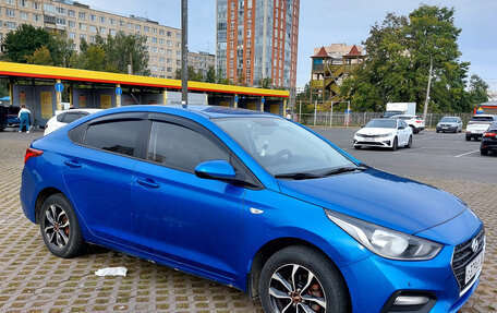 Hyundai Solaris II рестайлинг, 2017 год, 800 000 рублей, 2 фотография