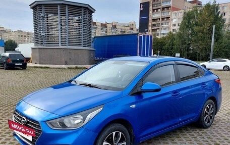 Hyundai Solaris II рестайлинг, 2017 год, 800 000 рублей, 6 фотография