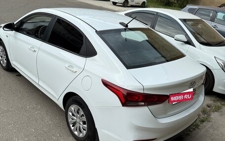 Hyundai Solaris II рестайлинг, 2019 год, 880 000 рублей, 4 фотография