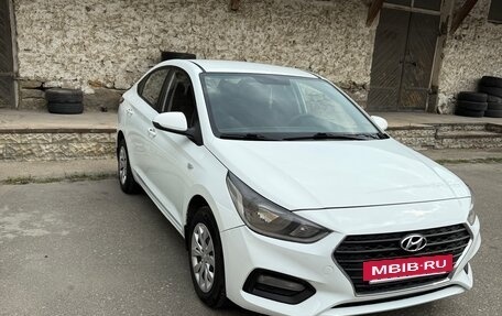 Hyundai Solaris II рестайлинг, 2019 год, 880 000 рублей, 6 фотография