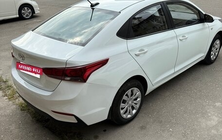 Hyundai Solaris II рестайлинг, 2019 год, 880 000 рублей, 5 фотография
