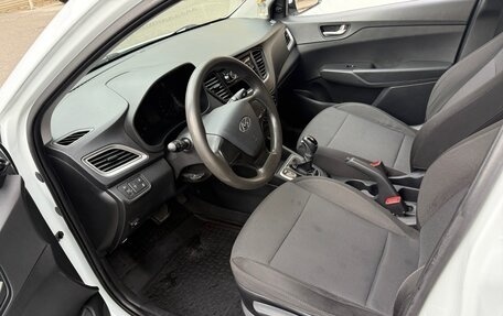 Hyundai Solaris II рестайлинг, 2019 год, 880 000 рублей, 9 фотография