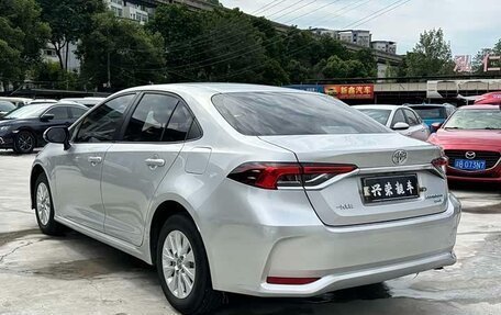 Toyota Corolla, 2023 год, 1 240 000 рублей, 5 фотография