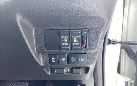 Honda Freed II, 2022 год, 1 183 000 рублей, 10 фотография