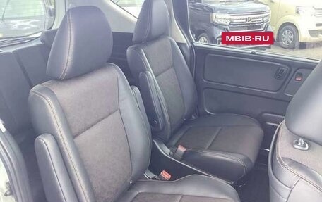 Honda Freed II, 2022 год, 1 183 000 рублей, 13 фотография