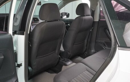Volkswagen Polo VI (EU Market), 2017 год, 854 000 рублей, 11 фотография
