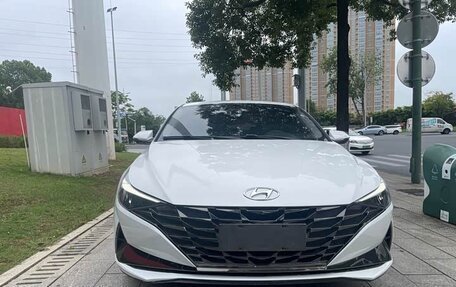 Hyundai Elantra, 2023 год, 1 280 000 рублей, 2 фотография