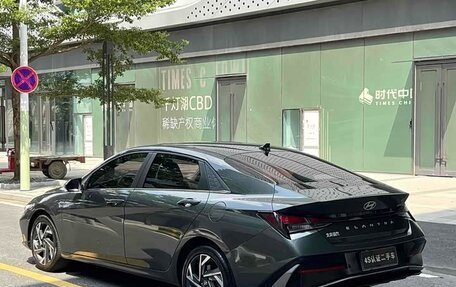 Hyundai Elantra, 2023 год, 1 300 000 рублей, 4 фотография