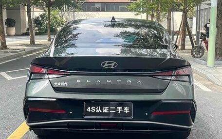 Hyundai Elantra, 2023 год, 1 300 000 рублей, 5 фотография