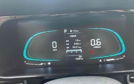 Hyundai Elantra, 2023 год, 1 300 000 рублей, 18 фотография