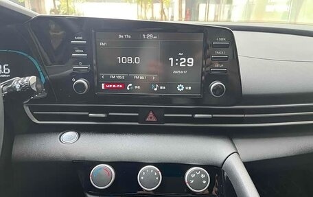 Hyundai Elantra, 2023 год, 1 300 000 рублей, 20 фотография