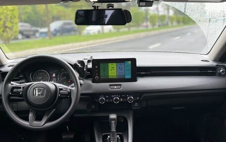 Honda Vezel, 2023 год, 1 900 000 рублей, 10 фотография