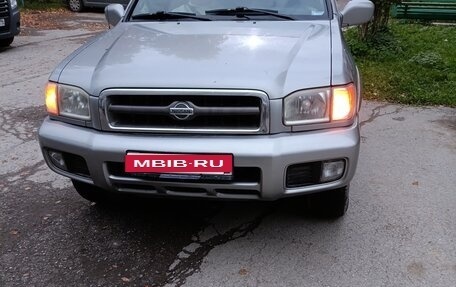 Nissan Pathfinder, 2000 год, 650 000 рублей, 1 фотография