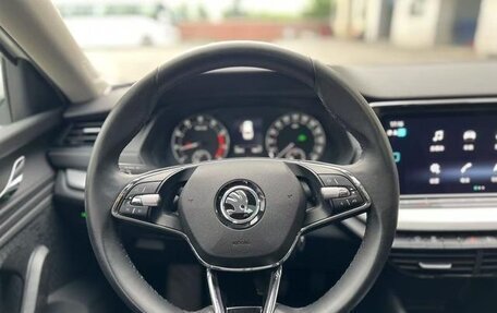 Skoda Octavia IV, 2021 год, 1 736 000 рублей, 9 фотография