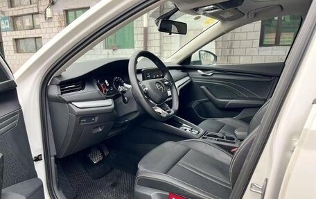 Skoda Octavia IV, 2021 год, 1 736 000 рублей, 8 фотография