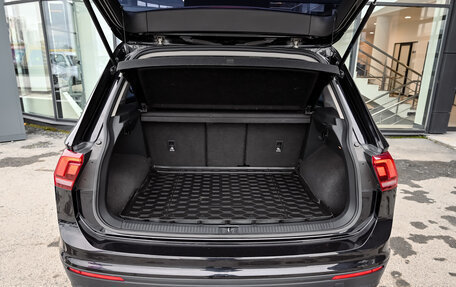 Volkswagen Tiguan II, 2017 год, 2 400 000 рублей, 6 фотография