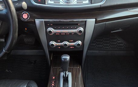 Nissan Teana, 2011 год, 980 000 рублей, 10 фотография